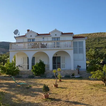 Blanka With A Beautiful View Of Apartmán Trogir