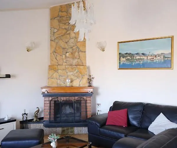 Blanka With A Beautiful View Of * Traù