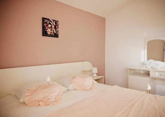 Blanka With A Beautiful View Of Appartamento *