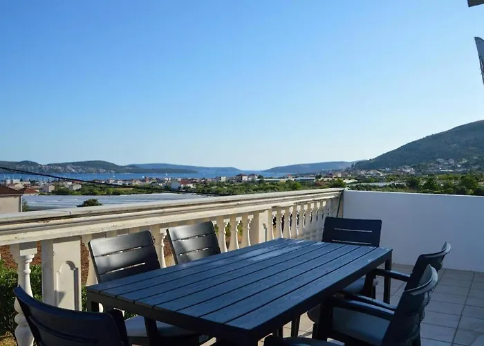 Blanka With A Beautiful View Of Appartement